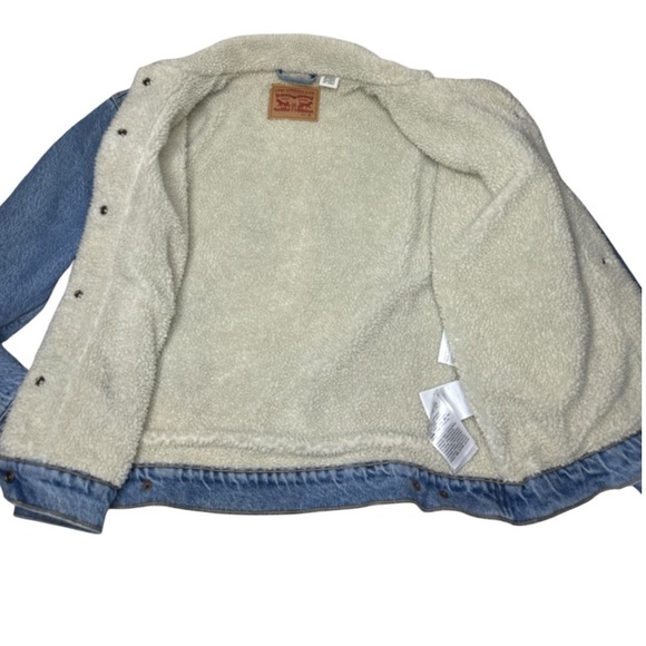 Levi’s Embellished Sherpa Denim Trucker Jacket Medium - Picture 6 of 13